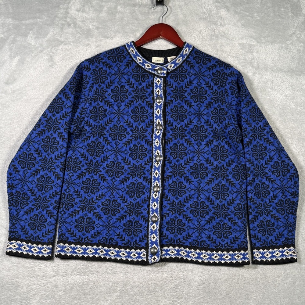 L.L.Bean Sweater Womens Medium Blue Black Merino Wool Cardigan‎ Nordic Snowflake